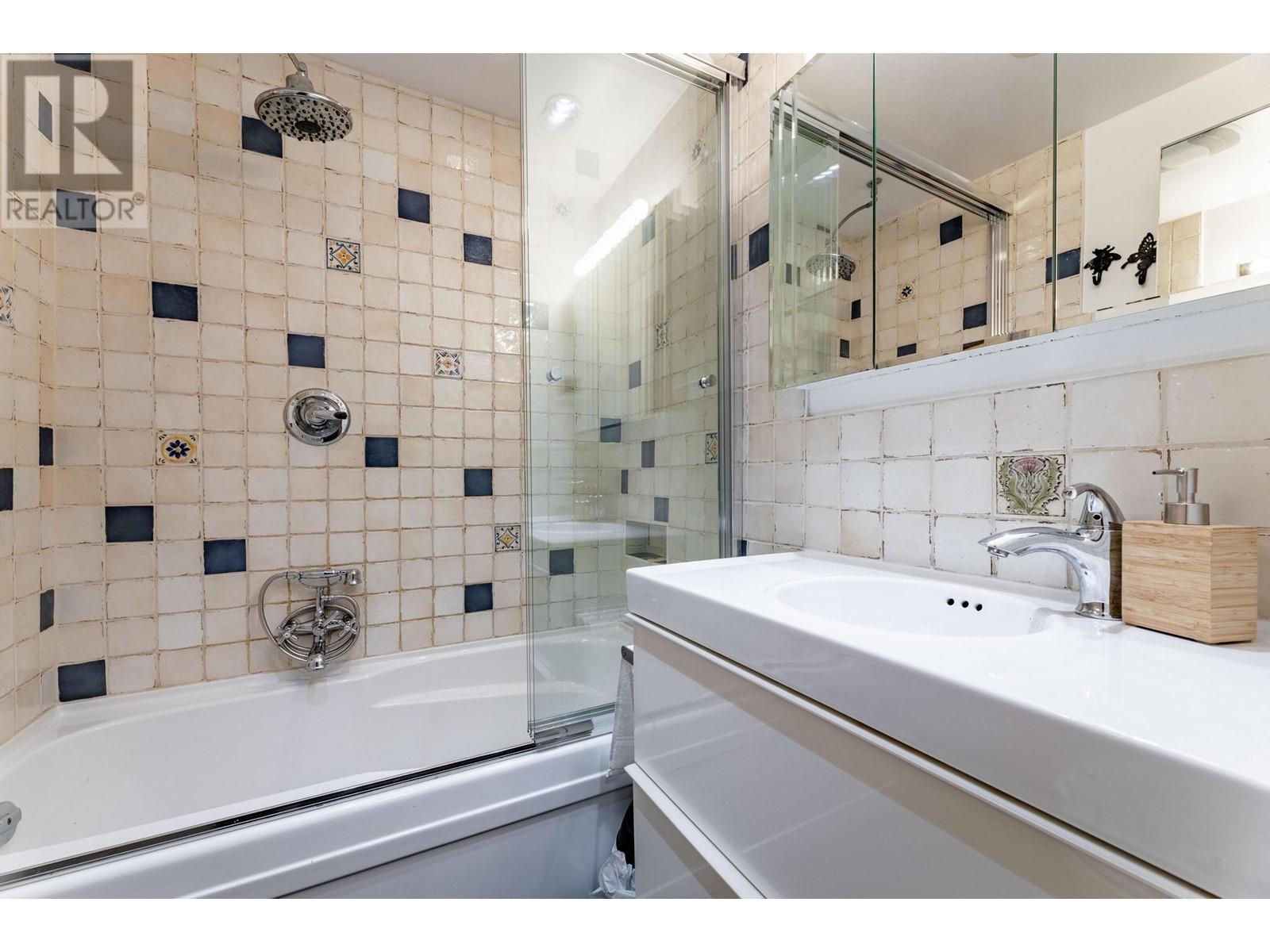 534 Ewen Avenue, New Westminster, British Columbia  V3M 5B8 - Photo 17 - R2804934