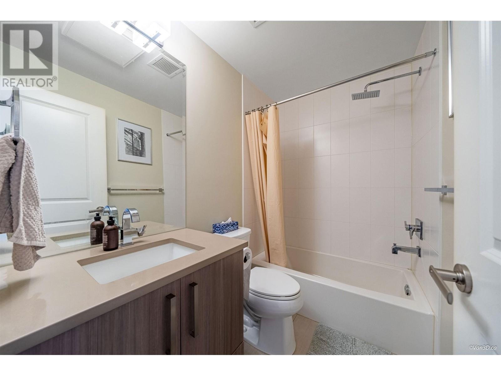 208 22327 River Road, Maple Ridge, British Columbia  V2X 2C7 - Photo 3 - R2825920