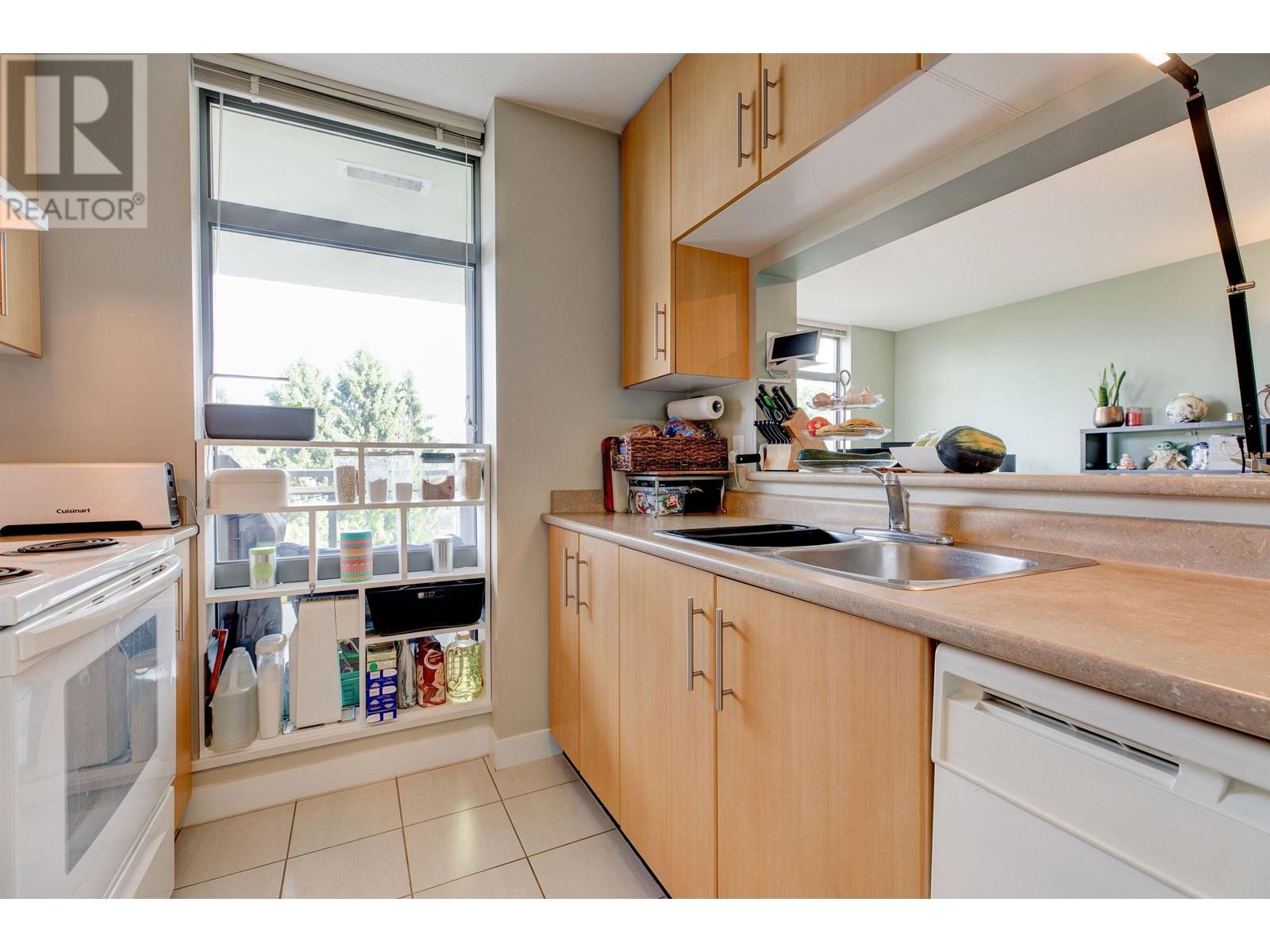 705 3660 Vanness Avenue, Vancouver, British Columbia  V5R 6H8 - Photo 12 - R2826024