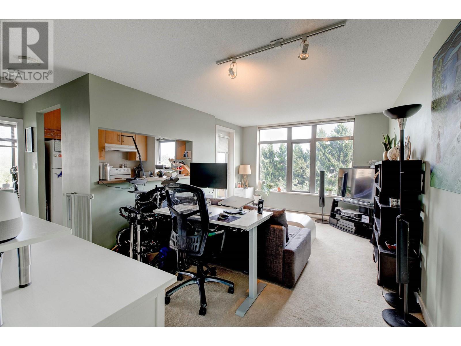 705 3660 Vanness Avenue, Vancouver, British Columbia  V5R 6H8 - Photo 2 - R2826024