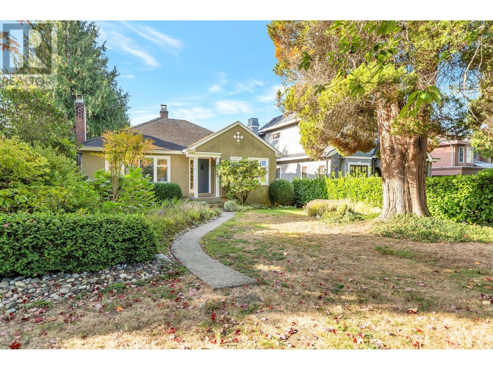 1694 W 62nd Avenue, Vancouver, British Columbia  V6P 2G2 - Photo 2 - R2825965