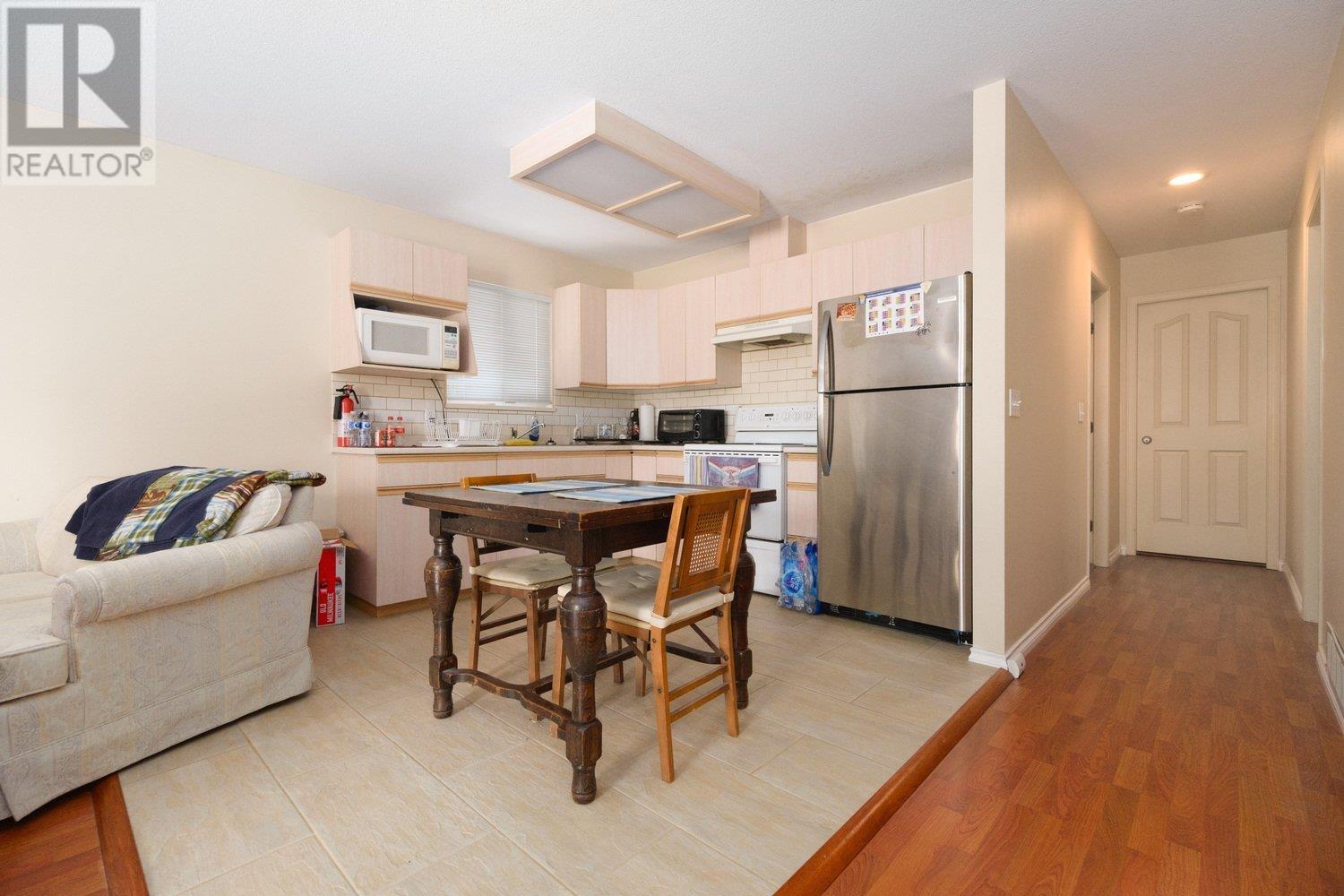 2347 Kelly Avenue, Port Coquitlam, British Columbia  V3C 1Y3 - Photo 16 - R2825977