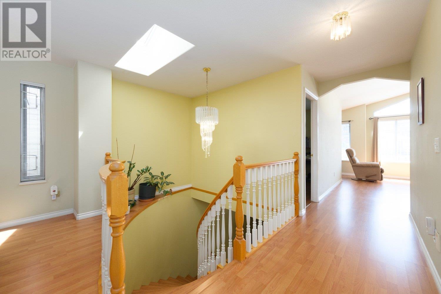 2347 Kelly Avenue, Port Coquitlam, British Columbia  V3C 1Y3 - Photo 6 - R2825977