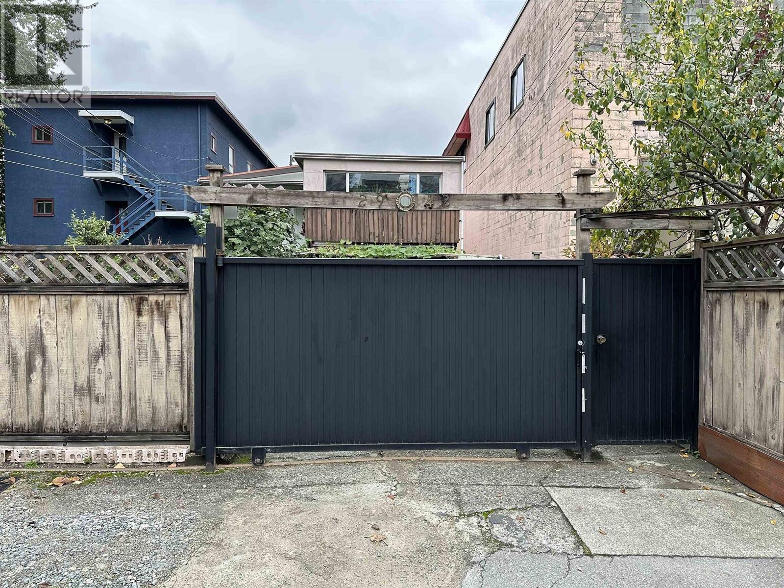 2942 Renfrew Street, Vancouver, British Columbia  V5M 3K6 - Photo 8 - R2826019