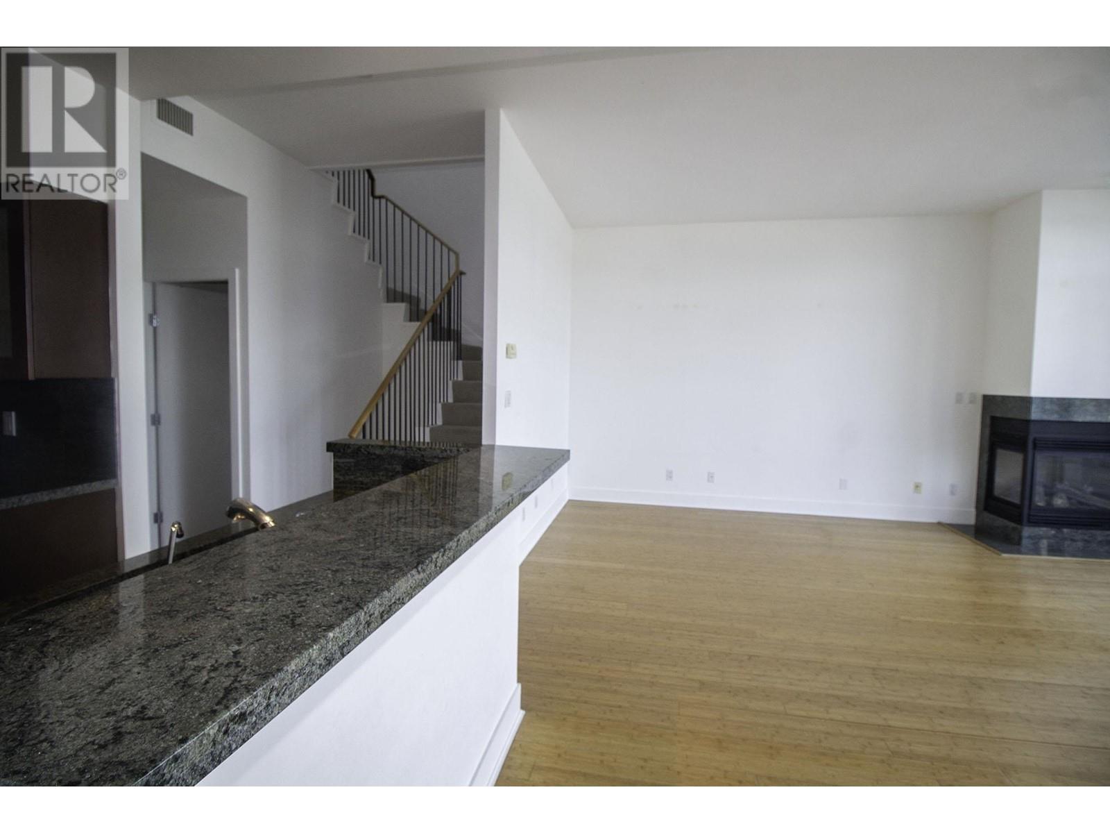 211 560 Nicola, Vancouver, British Columbia  V6G 3J7 - Photo 13 - R2825963