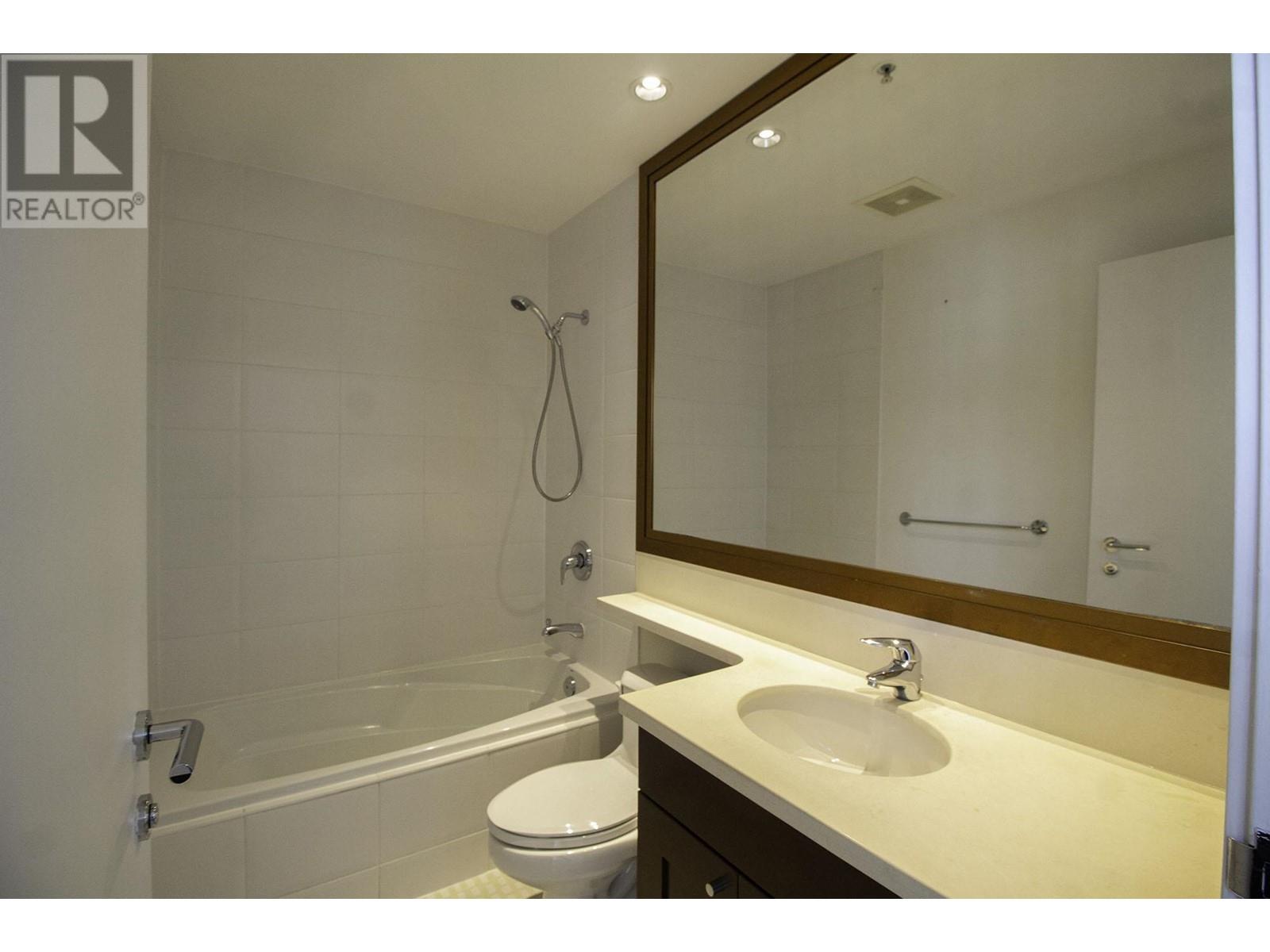 211 560 Nicola, Vancouver, British Columbia  V6G 3J7 - Photo 18 - R2825963