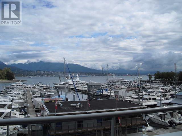 211 560 Nicola, Vancouver, British Columbia  V6G 3J7 - Photo 2 - R2825963