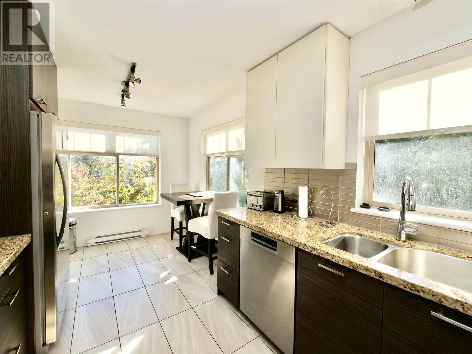 210 2998 Silver Springs Boulevard, Coquitlam, British Columbia  V3E 3R7 - Photo 4 - R2823033