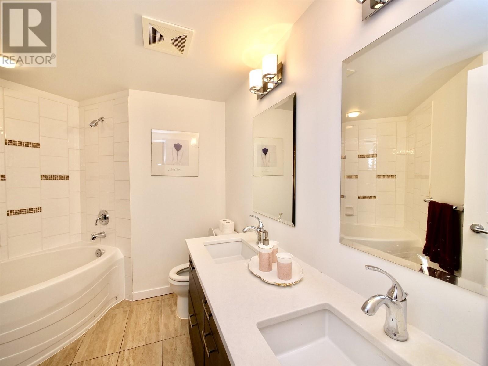 210 2998 Silver Springs Boulevard, Coquitlam, British Columbia  V3E 3R7 - Photo 10 - R2823033