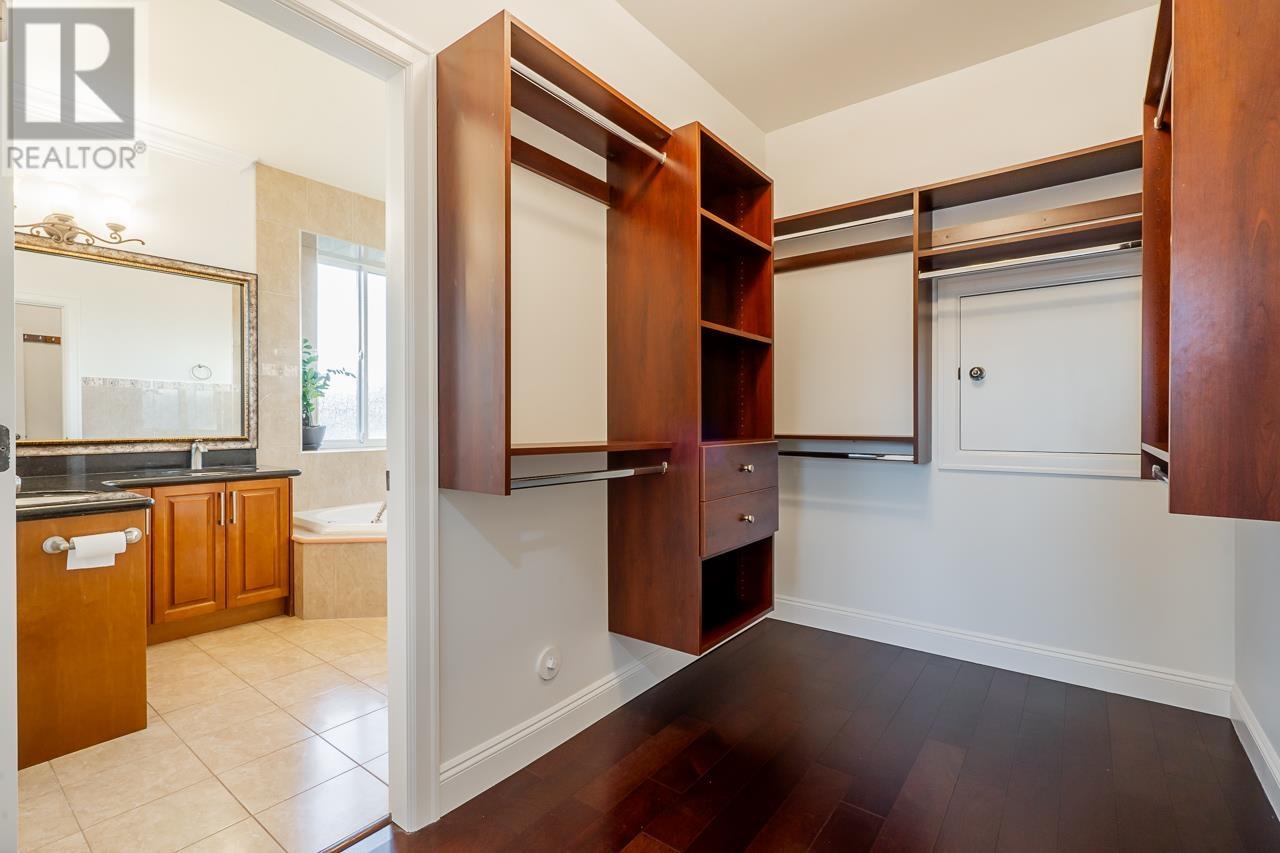 4242 Hurst Street, Burnaby, British Columbia  V5J 1M7 - Photo 12 - R2825997