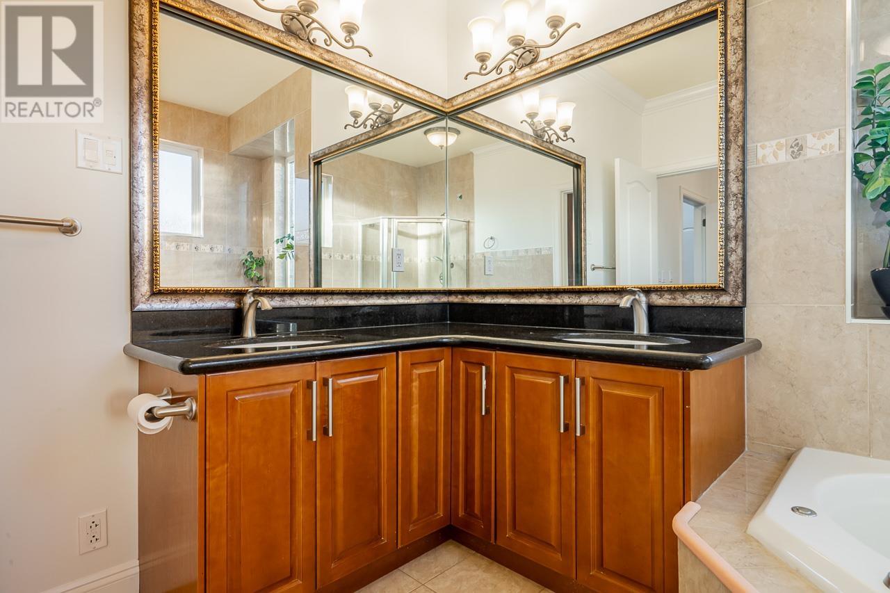 4242 Hurst Street, Burnaby, British Columbia  V5J 1M7 - Photo 14 - R2825997