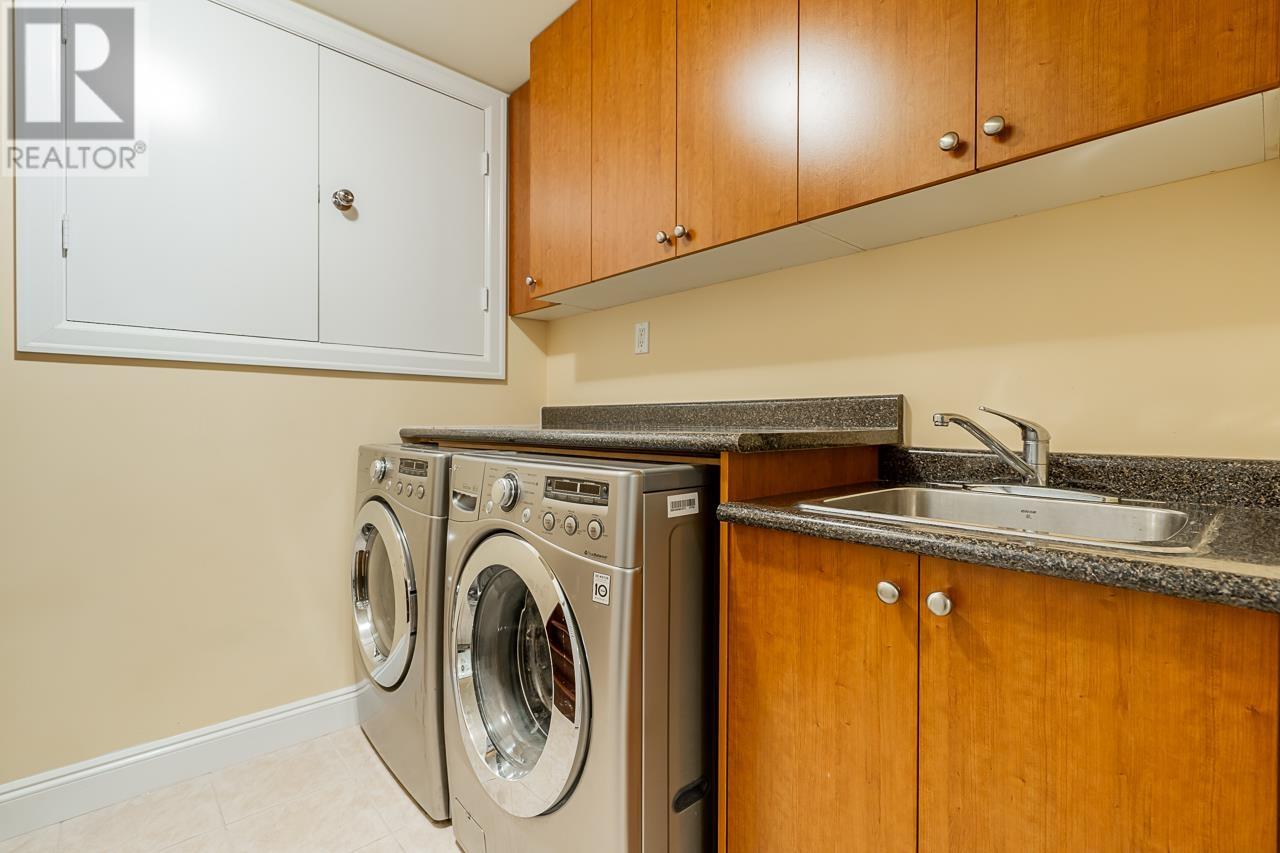 4242 Hurst Street, Burnaby, British Columbia  V5J 1M7 - Photo 19 - R2825997