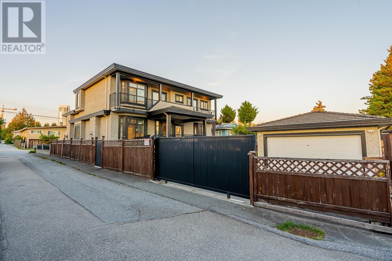 4242 Hurst Street, Burnaby, British Columbia  V5J 1M7 - Photo 31 - R2825997