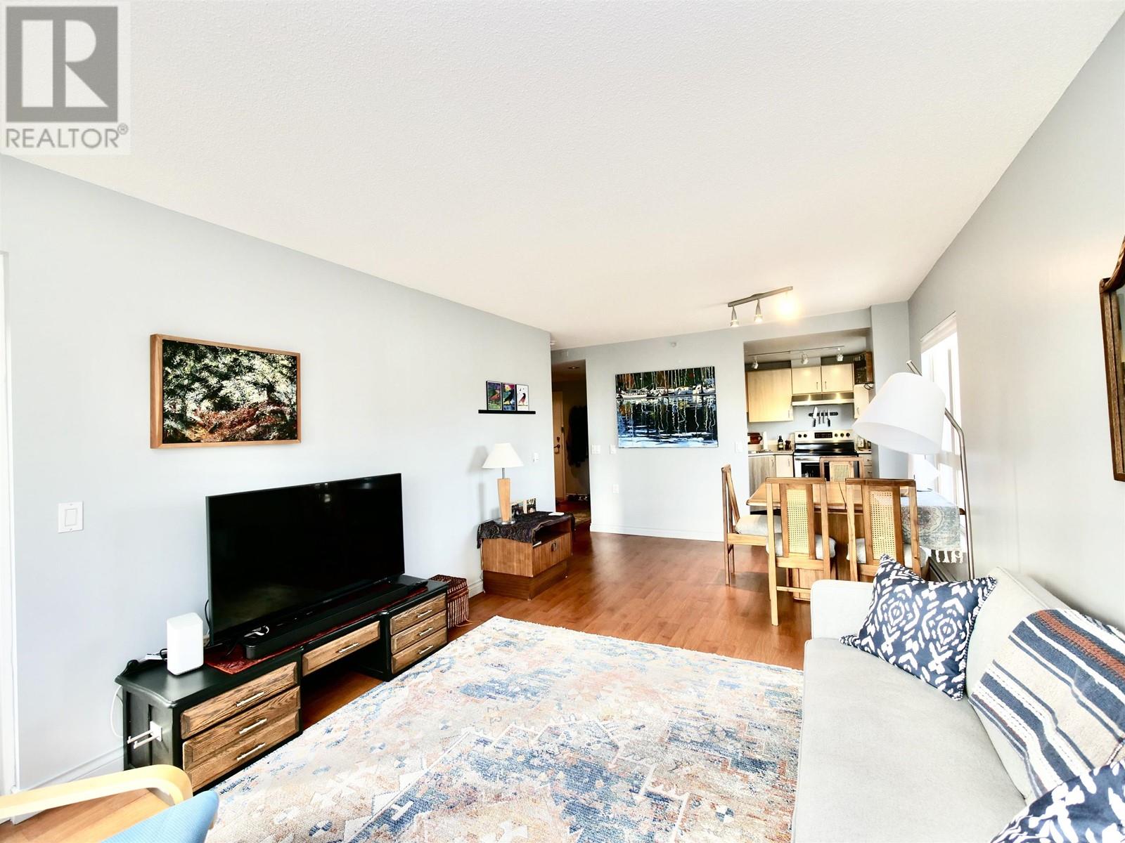 1103 121 W 15th Street, North Vancouver, British Columbia  V7M 1R8 - Photo 4 - R2824785