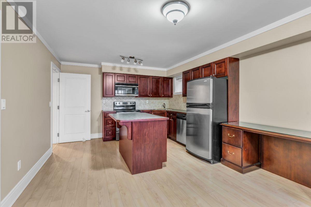 1060 Adderley Street, North Vancouver, British Columbia  V7L 1T3 - Photo 15 - R2825959
