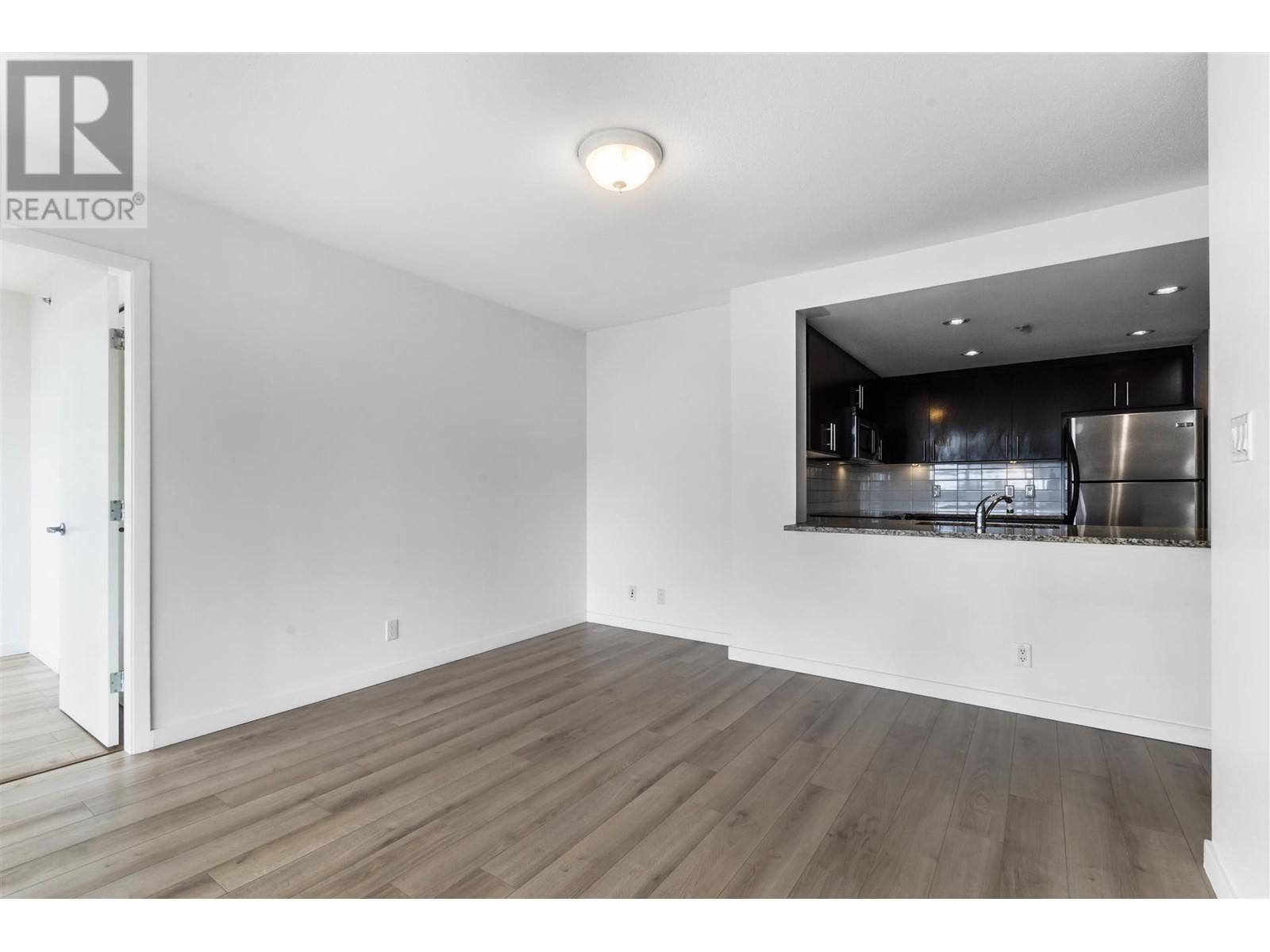 702 555 Delestre Avenue, Coquitlam, British Columbia  V3K 0A9 - Photo 9 - R2825898
