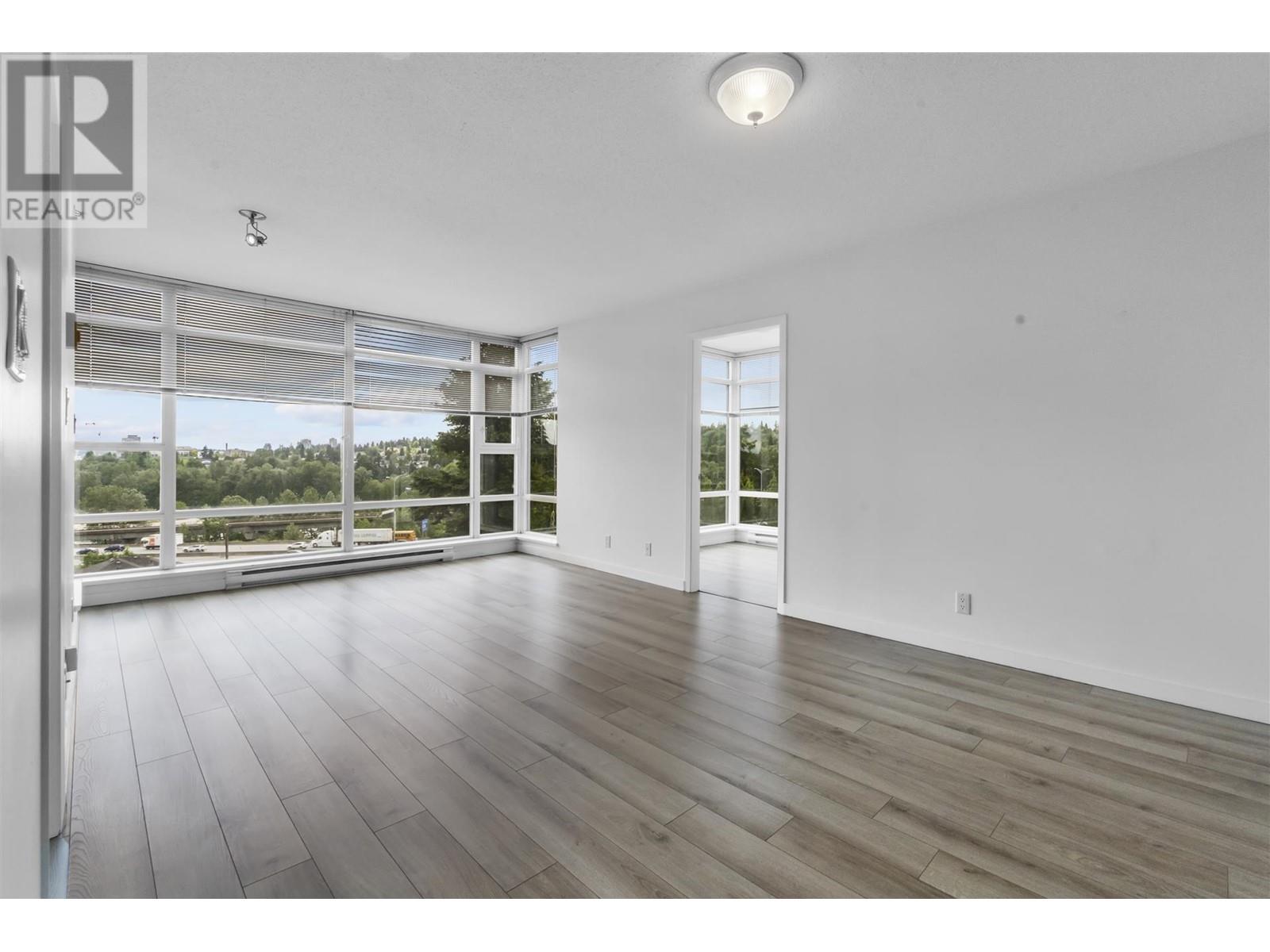 702 555 Delestre Avenue, Coquitlam, British Columbia  V3K 0A9 - Photo 3 - R2825898