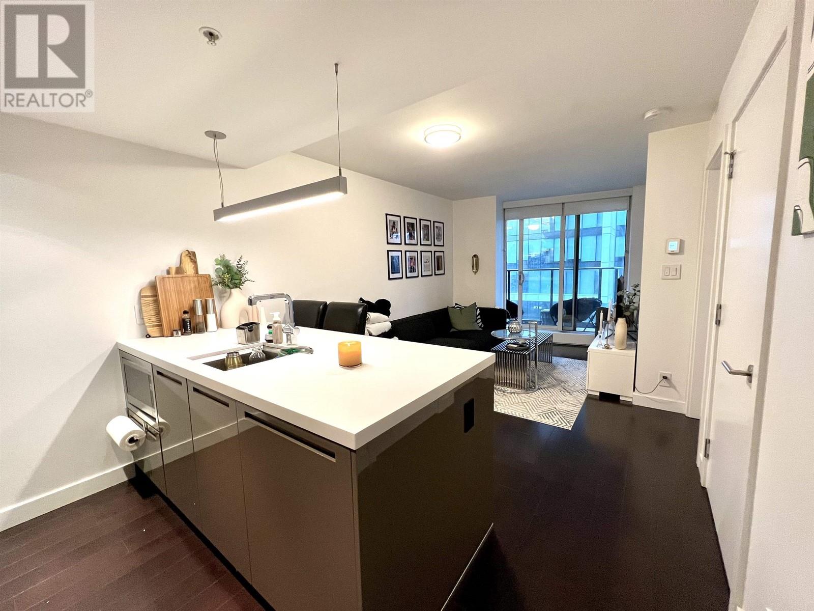 2008 777 RICHARDS STREET, vancouver, British Columbia