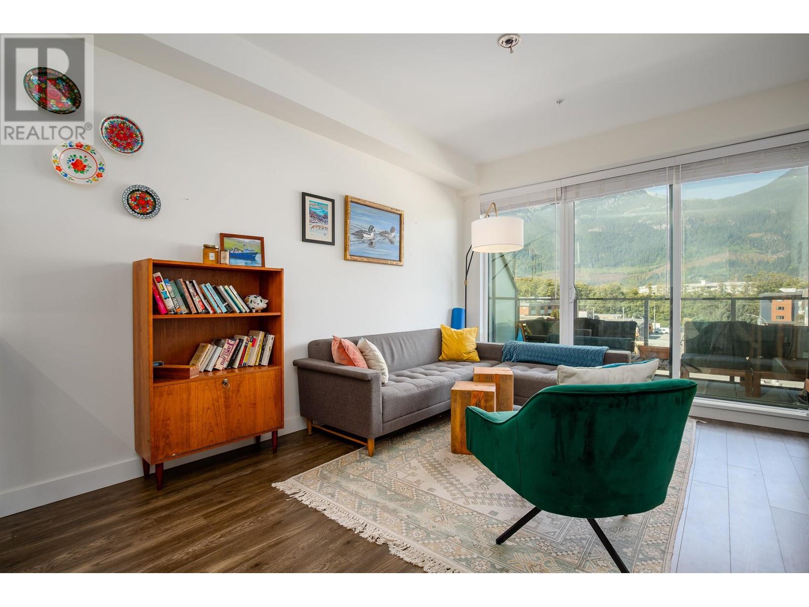409 37881 Cleveland Avenue, Squamish, British Columbia  V8B 0Z7 - Photo 4 - R2826054