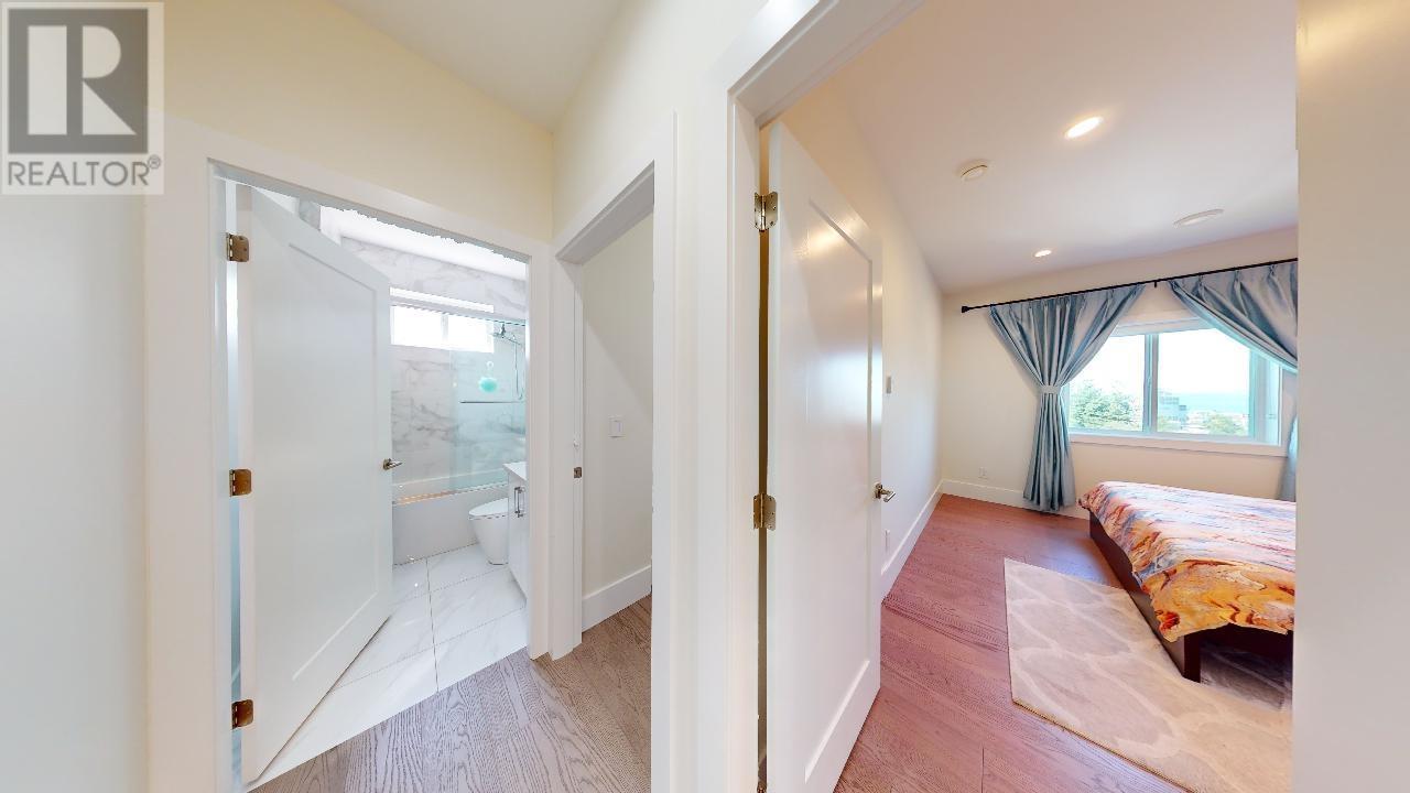3586 Trinity Street, Vancouver, British Columbia  V5K 1G3 - Photo 13 - R2826057