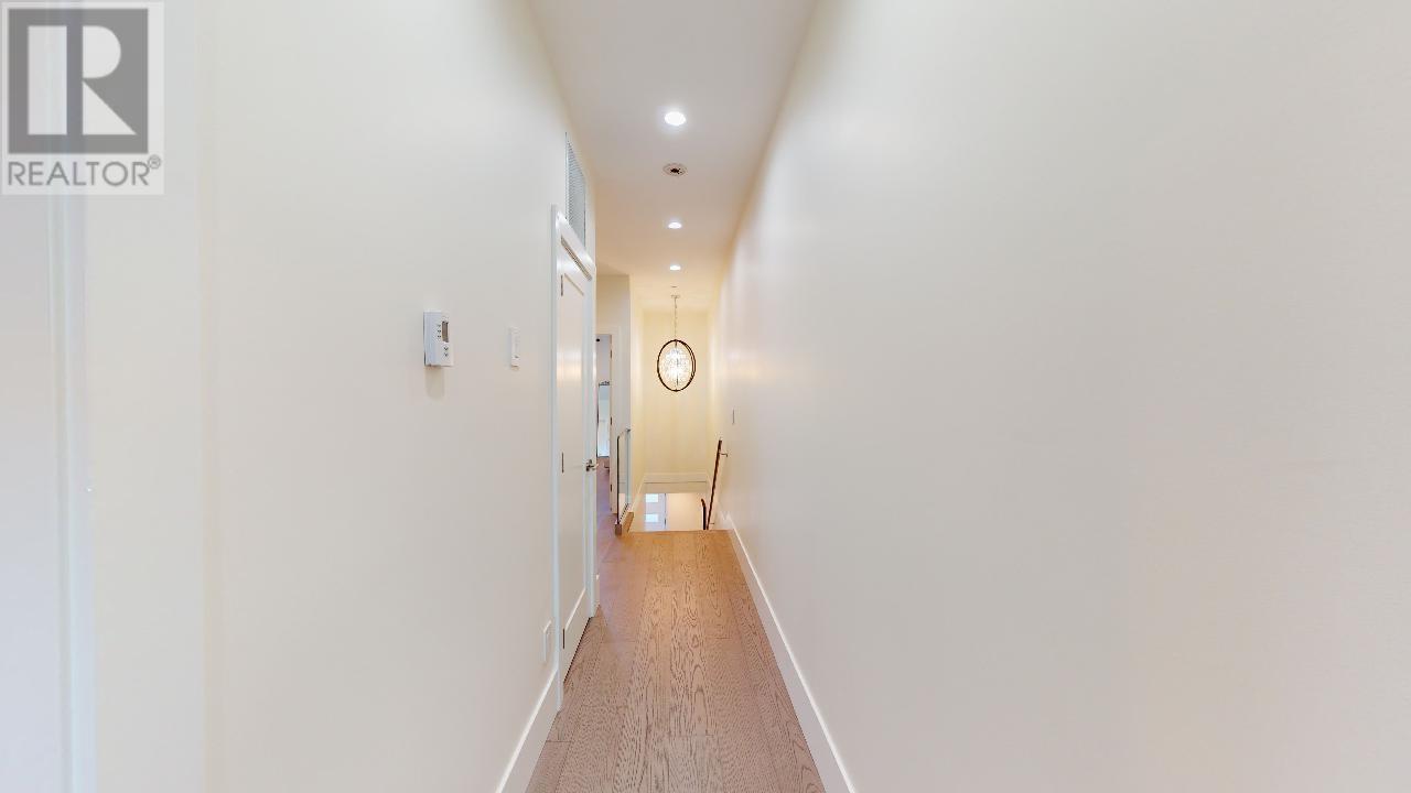 3586 Trinity Street, Vancouver, British Columbia  V5K 1G3 - Photo 14 - R2826057