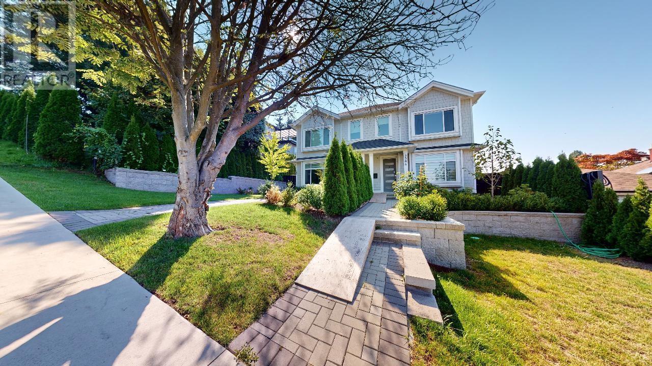 3586 Trinity Street, Vancouver, British Columbia  V5K 1G3 - Photo 2 - R2826057