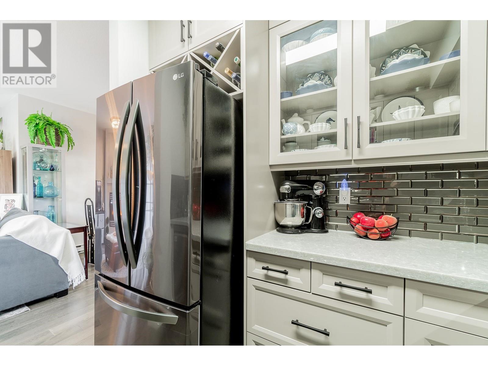 401 580 Twelfth Street, New Westminster, British Columbia  V3M 4H9 - Photo 9 - R2814505