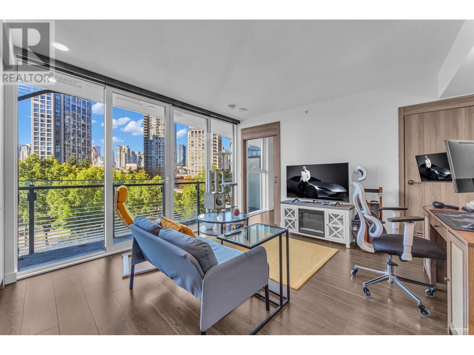 504 89 Nelson Street, Vancouver, British Columbia  V6Z 0E7 - Photo 2 - R2826010