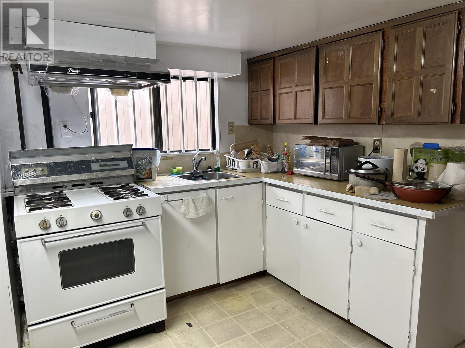 2804 Graveley Street, Vancouver, British Columbia  V5K 3K1 - Photo 19 - R2825903