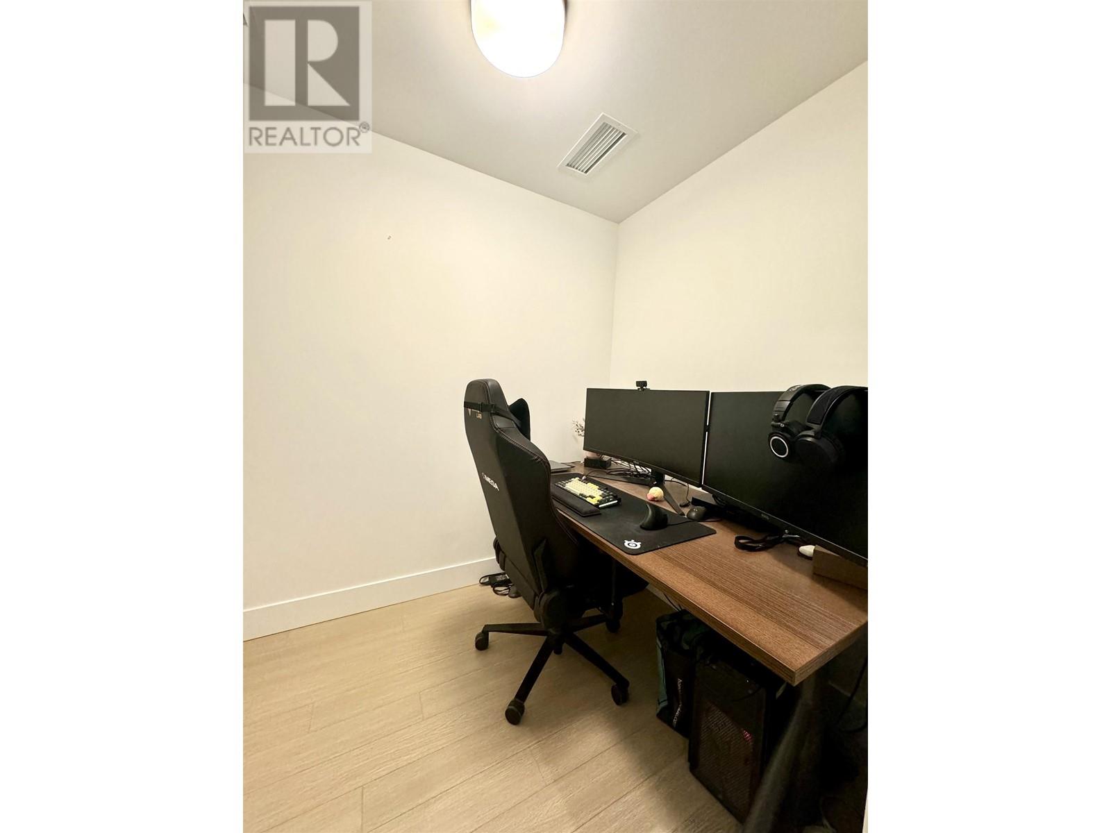 2406 7388 Kingsway, Burnaby, British Columbia  V3N 0G9 - Photo 8 - R2825419