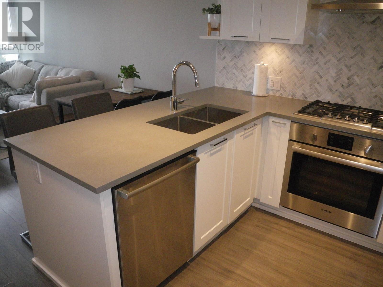 1908 520 Como Lake Avenue, Coquitlam, British Columbia  V3J 0E8 - Photo 8 - R2818817