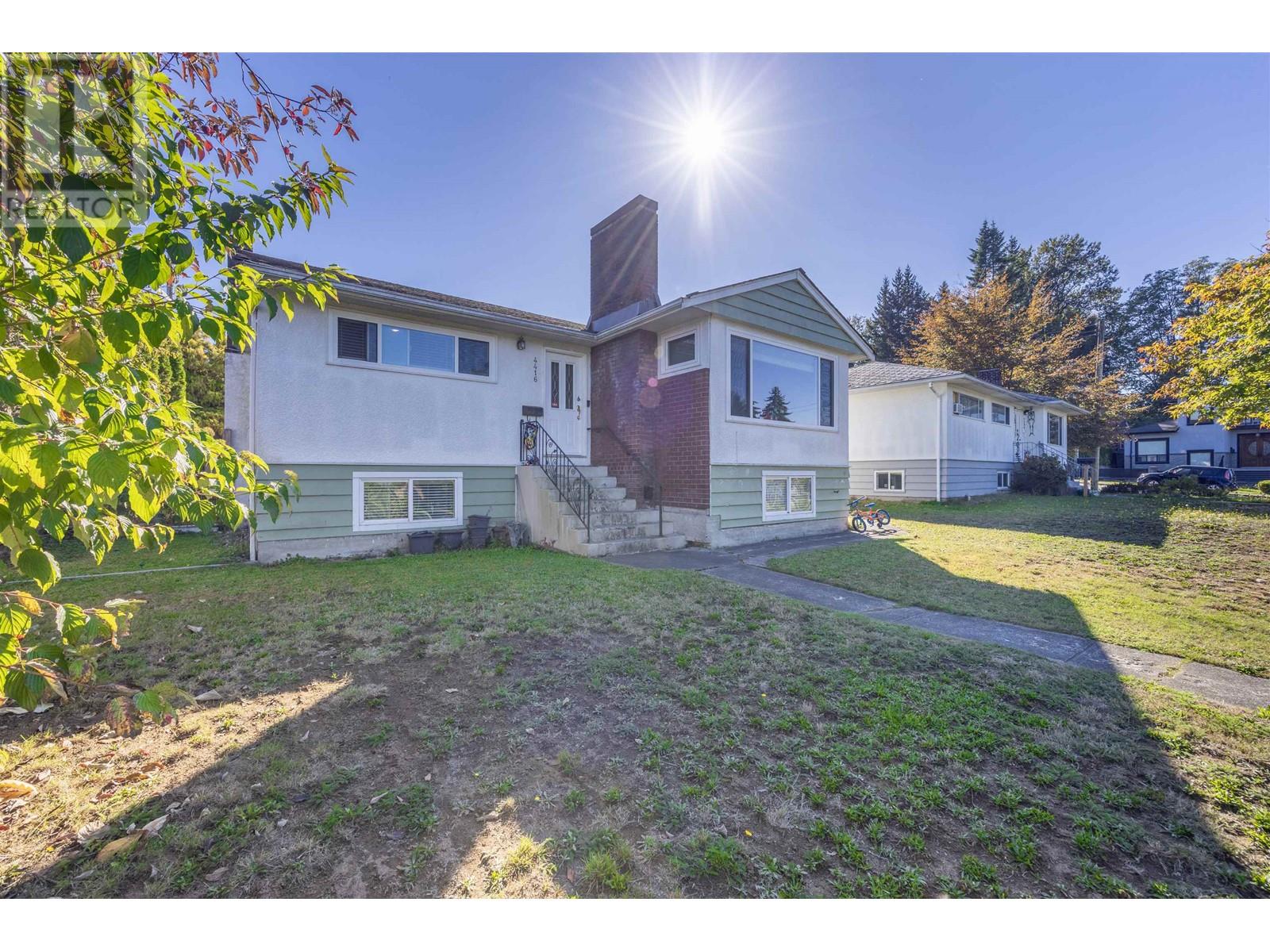 4416 Price Crescent, Burnaby, British Columbia  V5G 2N4 - Photo 3 - R2823430