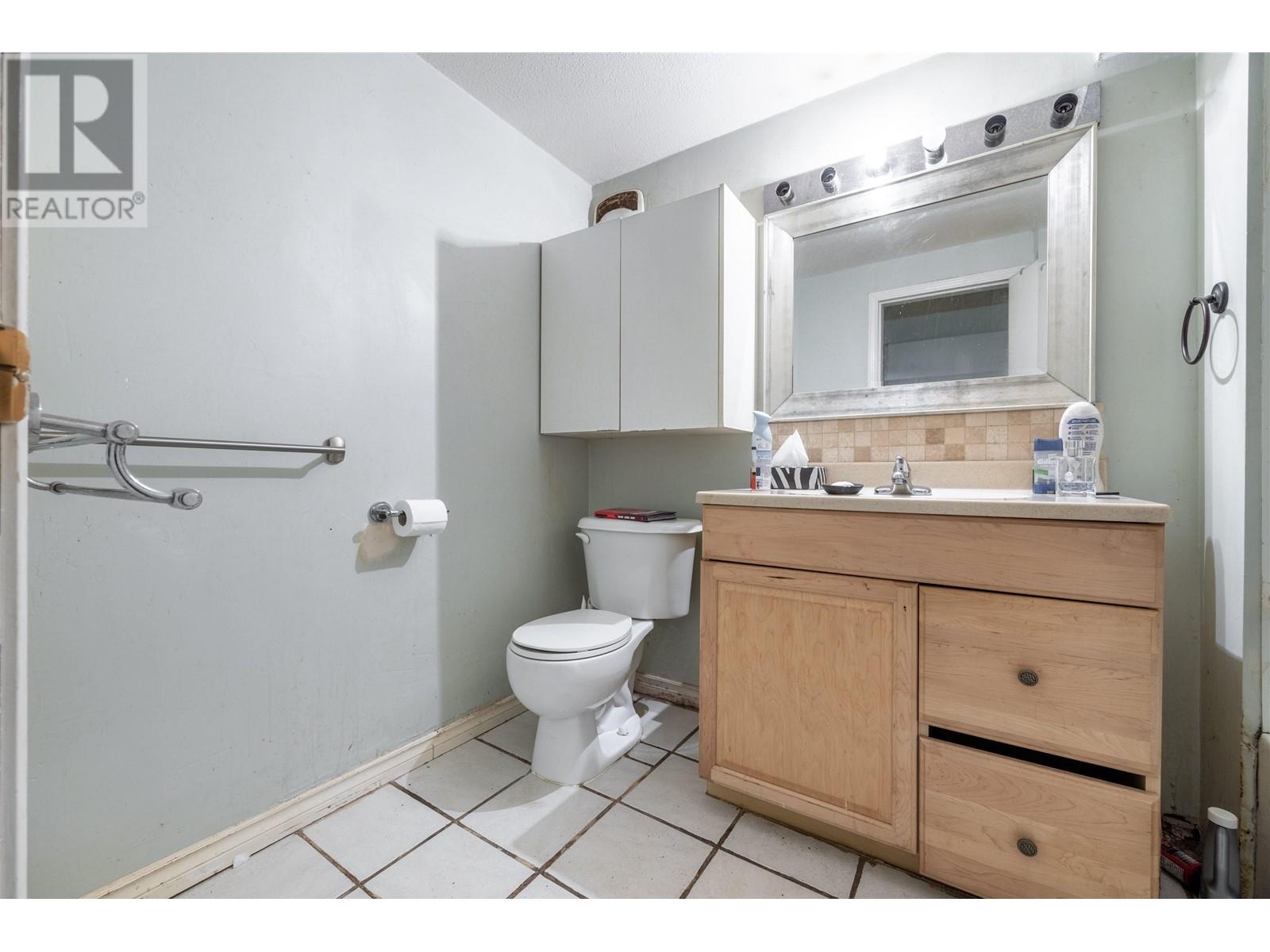 4416 Price Crescent, Burnaby, British Columbia  V5G 2N4 - Photo 25 - R2823430