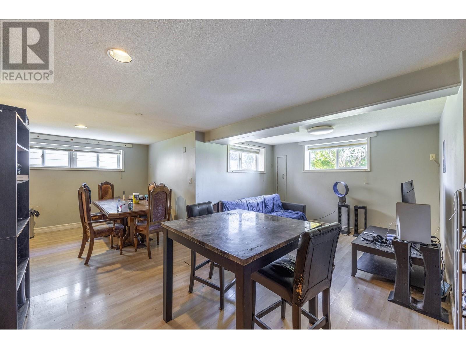 4416 Price Crescent, Burnaby, British Columbia  V5G 2N4 - Photo 28 - R2823430