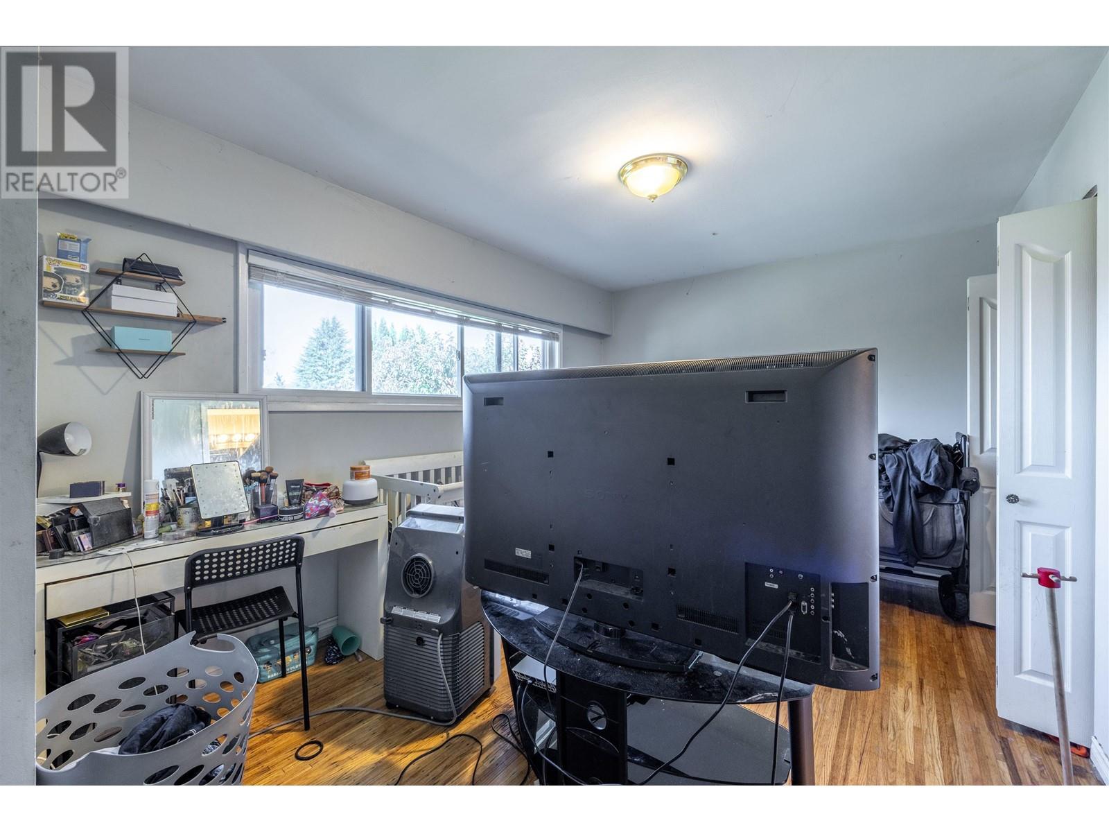 4416 Price Crescent, Burnaby, British Columbia  V5G 2N4 - Photo 15 - R2823430