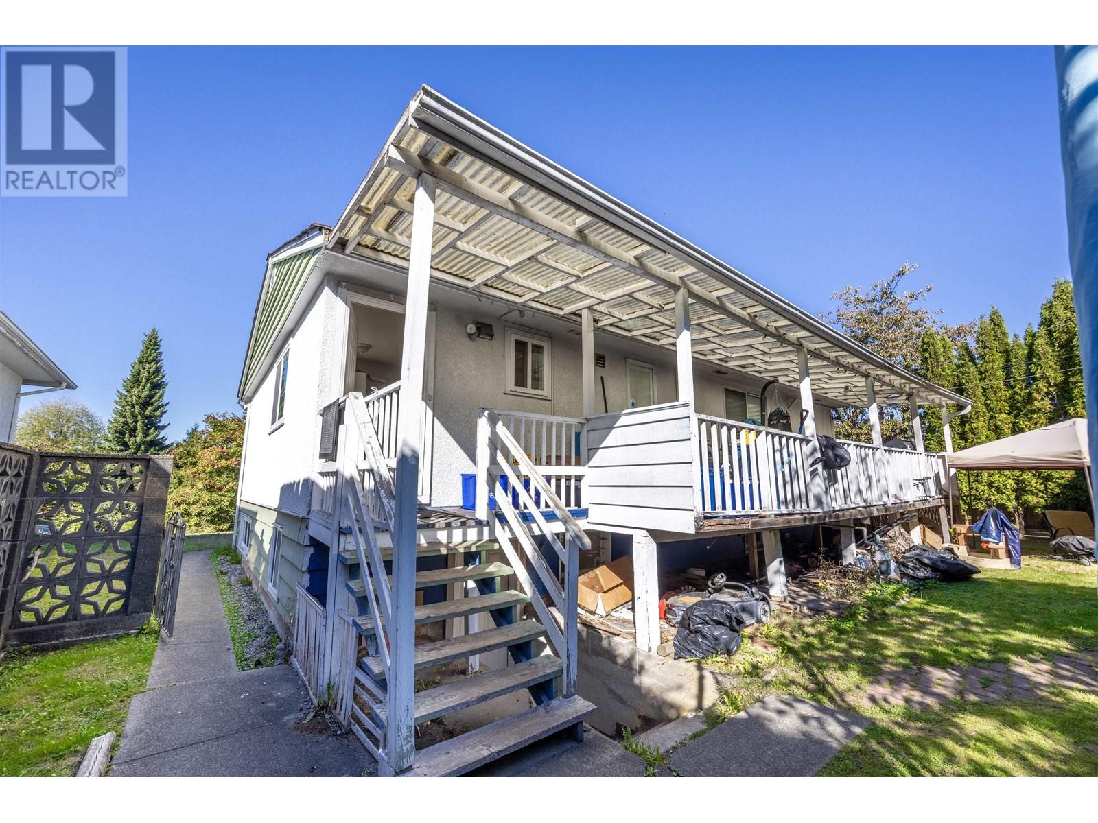 4416 Price Crescent, Burnaby, British Columbia  V5G 2N4 - Photo 9 - R2823430