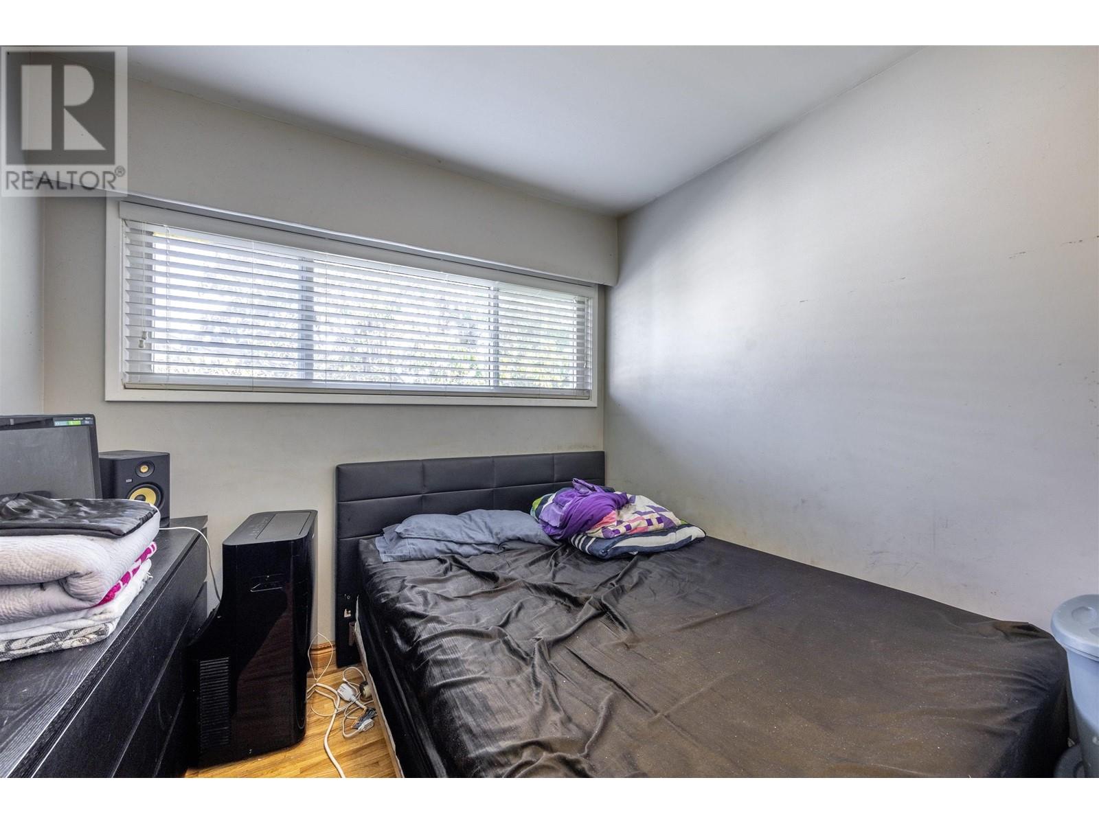 4416 Price Crescent, Burnaby, British Columbia  V5G 2N4 - Photo 19 - R2823430