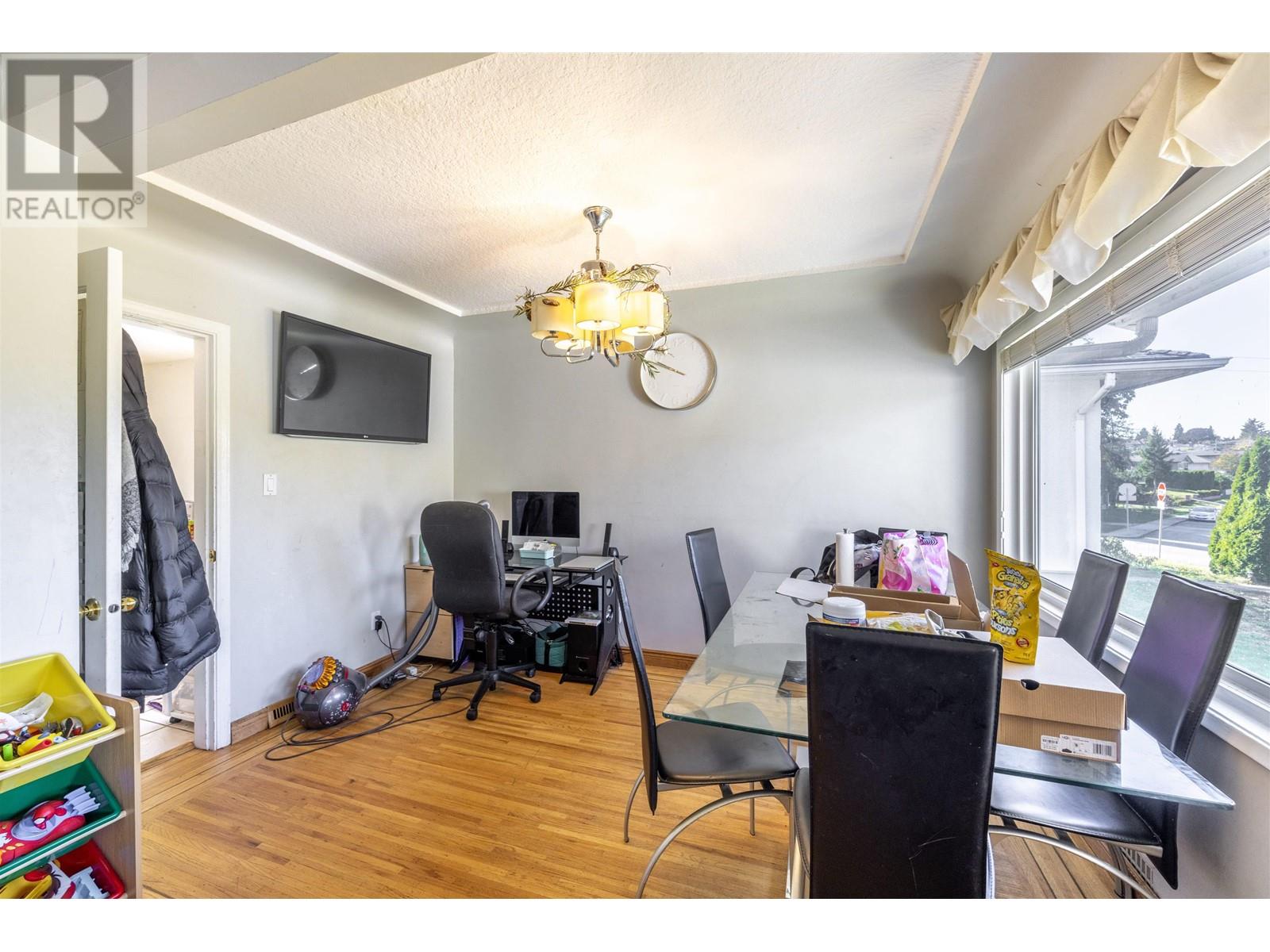 4416 Price Crescent, Burnaby, British Columbia  V5G 2N4 - Photo 13 - R2823430