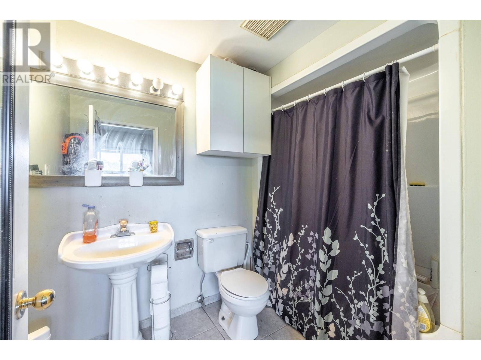 4416 Price Crescent, Burnaby, British Columbia  V5G 2N4 - Photo 17 - R2823430