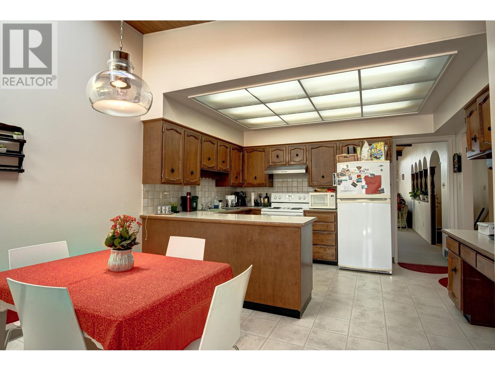6861 Winch Street, Burnaby, British Columbia  V5B 2L7 - Photo 26 - R2819089