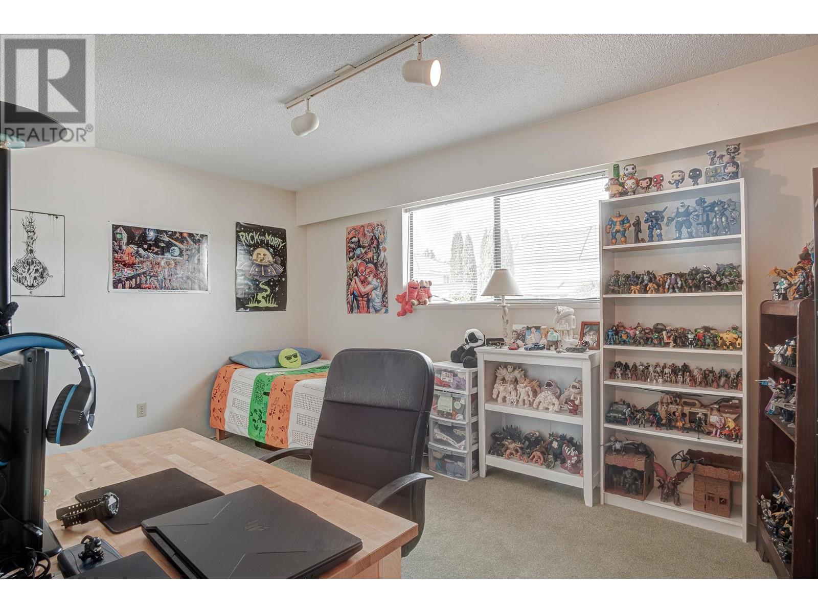 6861 Winch Street, Burnaby, British Columbia  V5B 2L7 - Photo 22 - R2819089