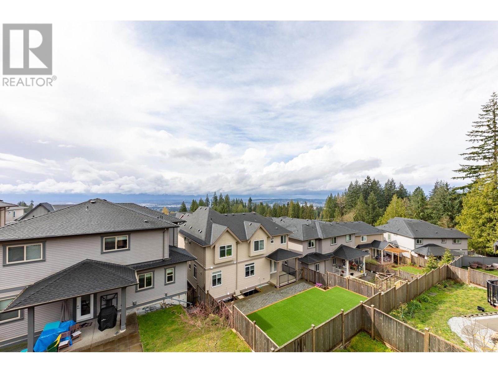 3420 Hamber Court, Coquitlam, British Columbia  V3E 0L2 - Photo 2 - R2825841