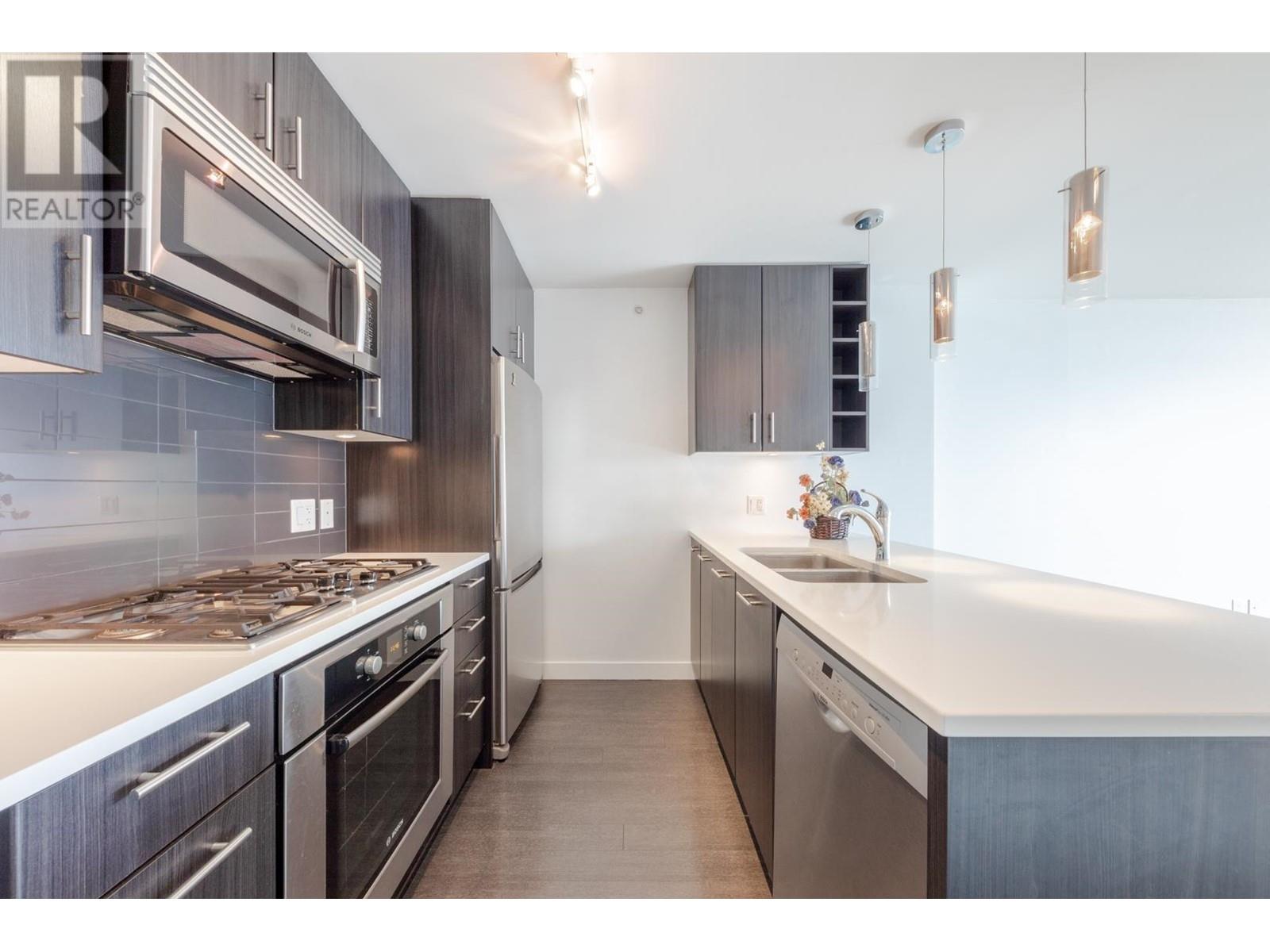 1202 608 Belmont Street, New Westminster, British Columbia  V3M 0G8 - Photo 4 - R2824760