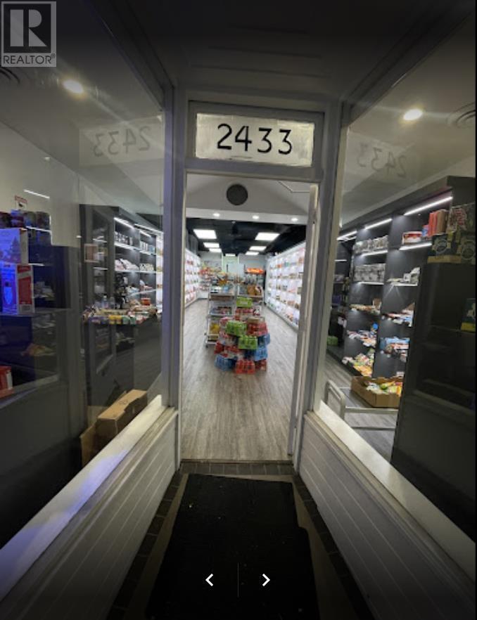 2433 W 41st, Vancouver, British Columbia  V6M 2A5 - Photo 3 - C8055083