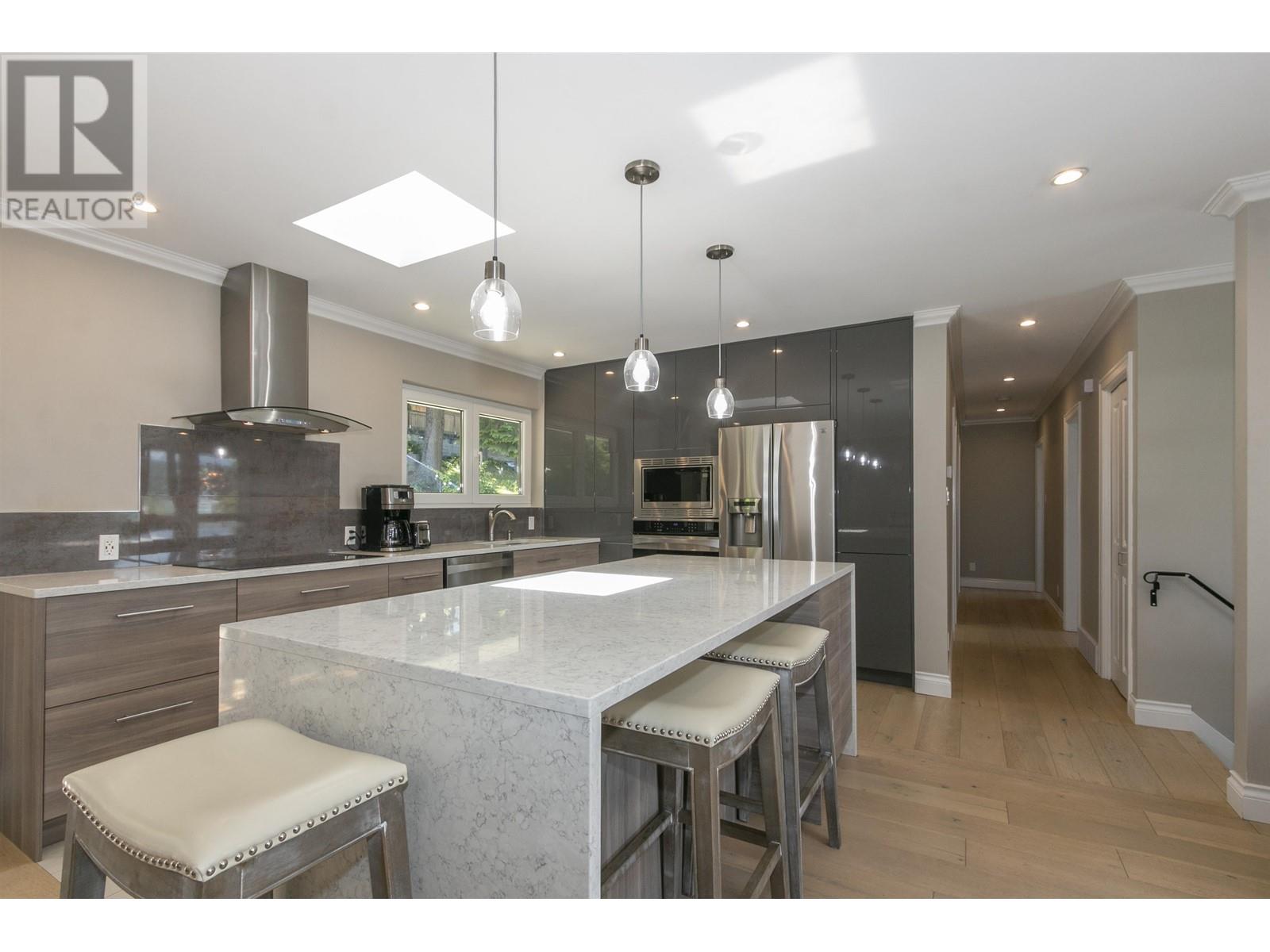 3363 Viewmount Place, Port Moody, British Columbia  V3H 2L6 - Photo 7 - R2825962