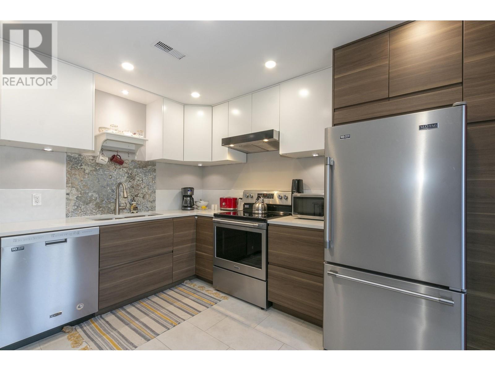 3363 Viewmount Place, Port Moody, British Columbia  V3H 2L6 - Photo 21 - R2825962