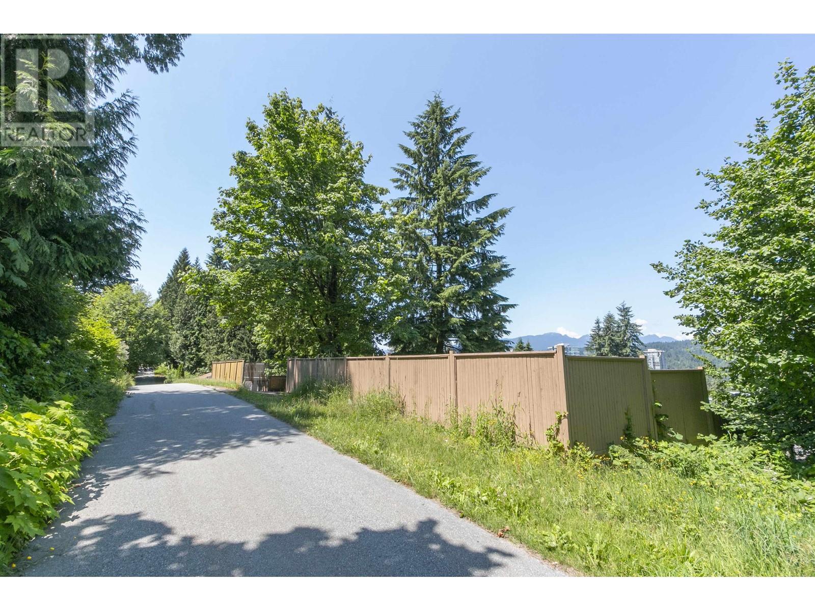 3363 Viewmount Place, Port Moody, British Columbia  V3H 2L6 - Photo 31 - R2825962