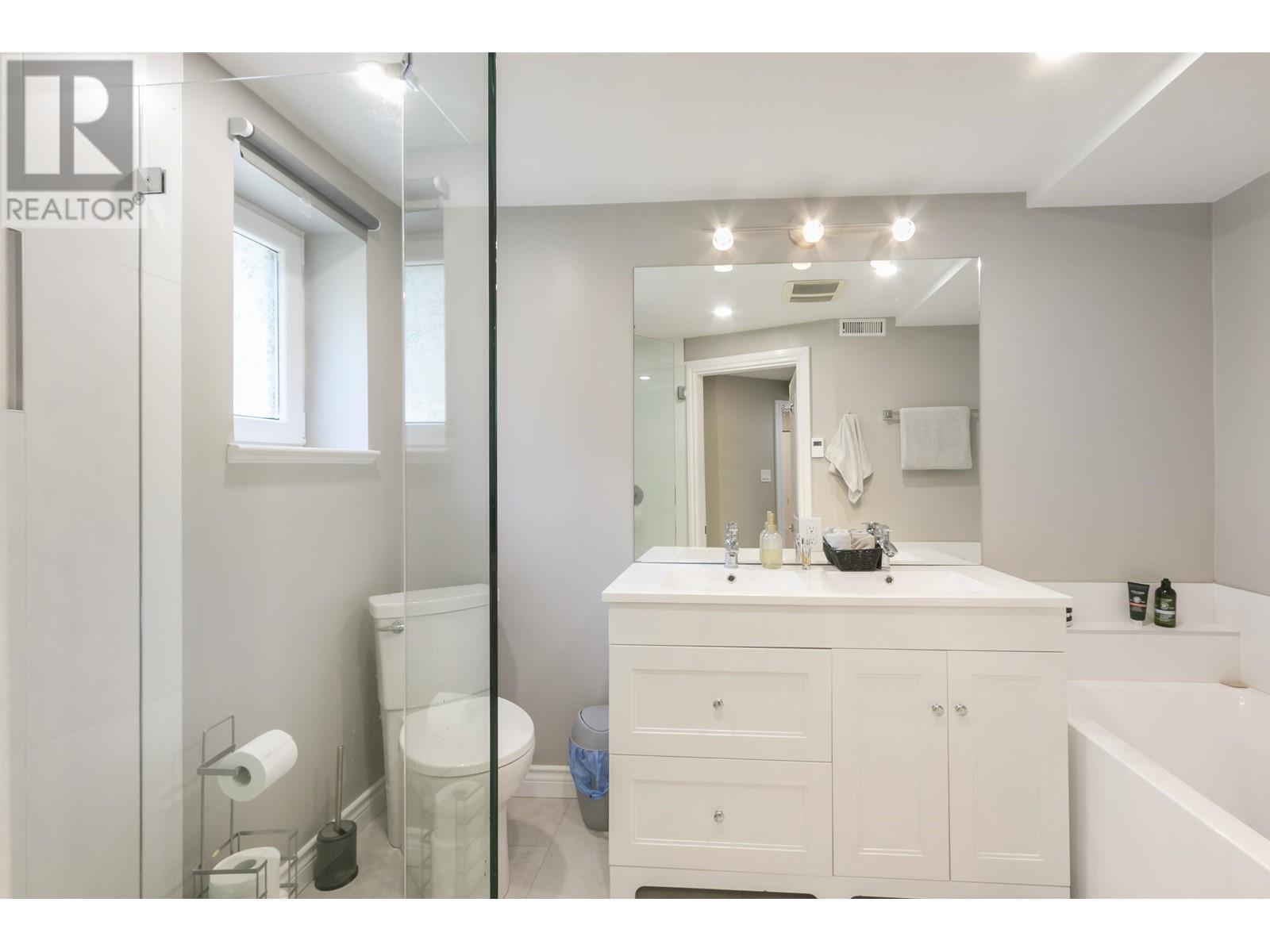 3363 Viewmount Place, Port Moody, British Columbia  V3H 2L6 - Photo 28 - R2825962