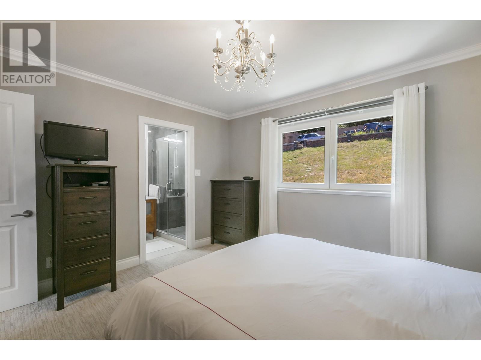 3363 Viewmount Place, Port Moody, British Columbia  V3H 2L6 - Photo 18 - R2825962
