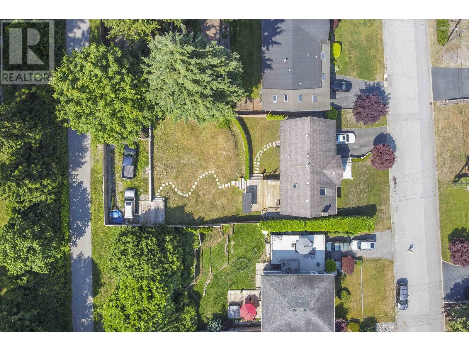 3363 Viewmount Place, Port Moody, British Columbia  V3H 2L6 - Photo 33 - R2825962